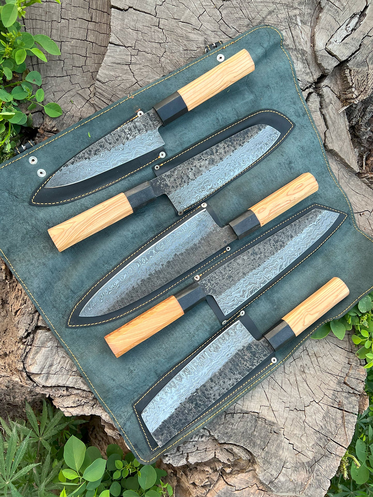 Handmade damascus steel kitchen chef knife set 5 pieces with leather sheath bag 